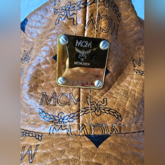 💯Authentic MCM Snapback Monogram Baseball Laether Cap - Picture 5 of 14